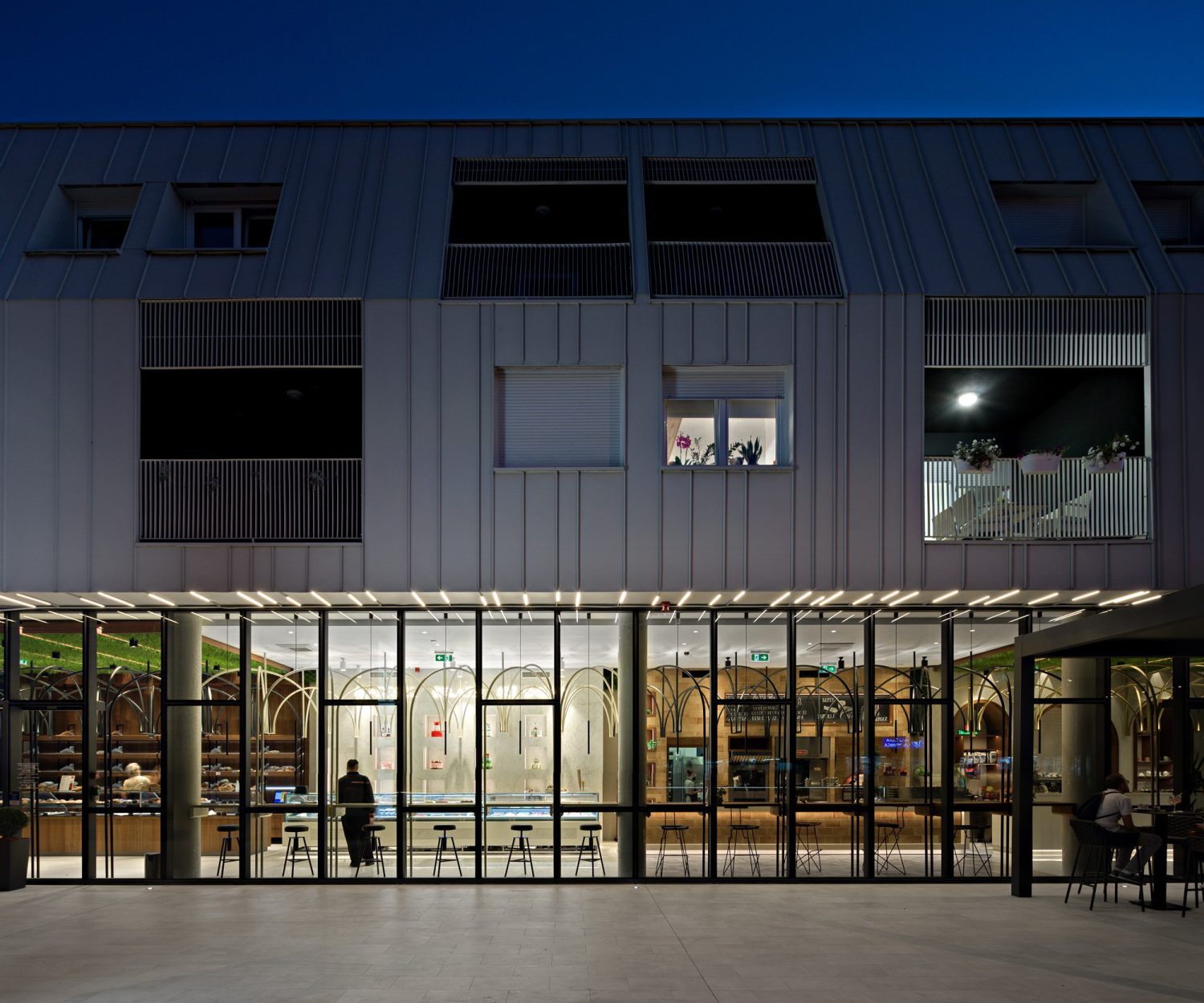 linearna-rasvjeta-led-rasvjeta-vanjska-rasvjeta-lampa-led-traka-led-trake-lusteri-svjetiljka-zarulja-led-zarulja-dizajn-interijera-dizajner-interijera-projektiranje-rasvjete-projekt-rasvjete