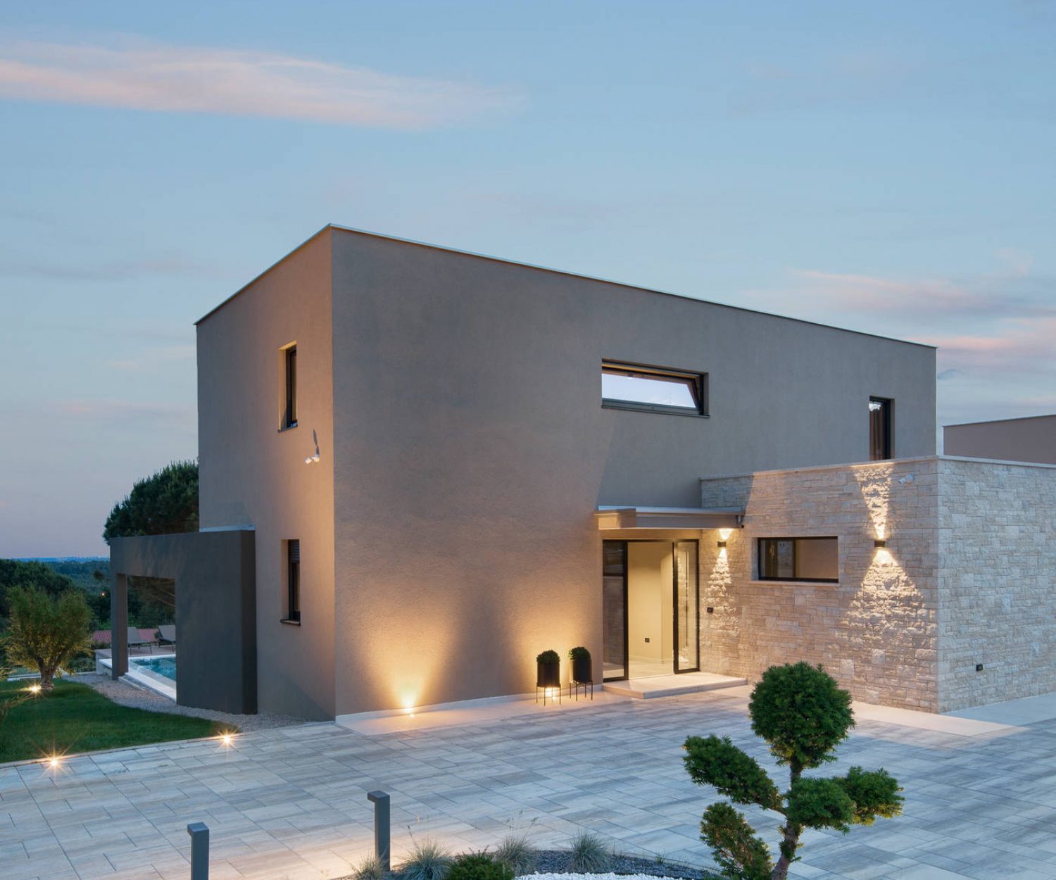 linearna-rasvjeta-led-rasvjeta-vanjska-rasvjeta-lampa-led-traka-led-trake-lusteri-svjetiljka-zarulja-led-zarulja-dizajn-interijera-dizajner-interijera-projektiranje-rasvjete-projekt-rasvjete